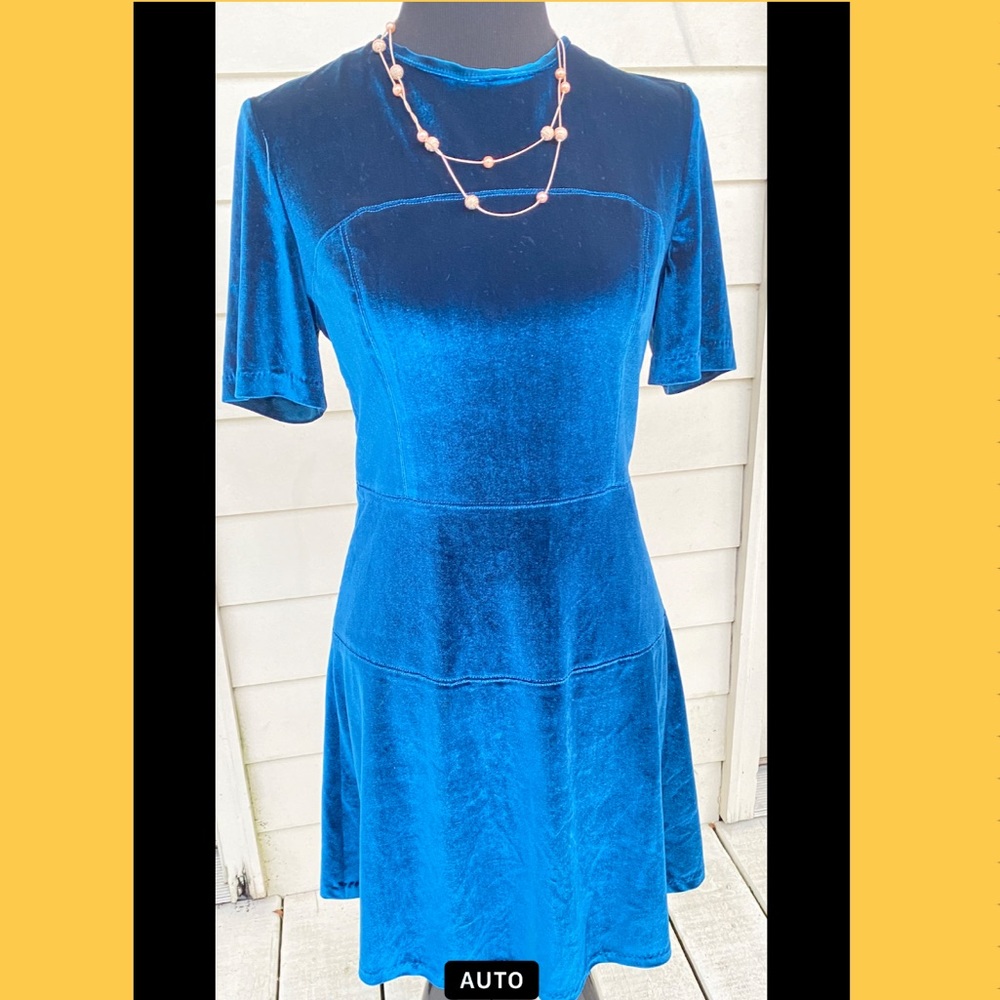 FATE BY LFD BLUE VELVET LIKE DRESS MED